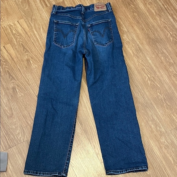Levi's Women's Straight Leg Blue jeans inseam 26 waist 28 - Picture 4 of 6